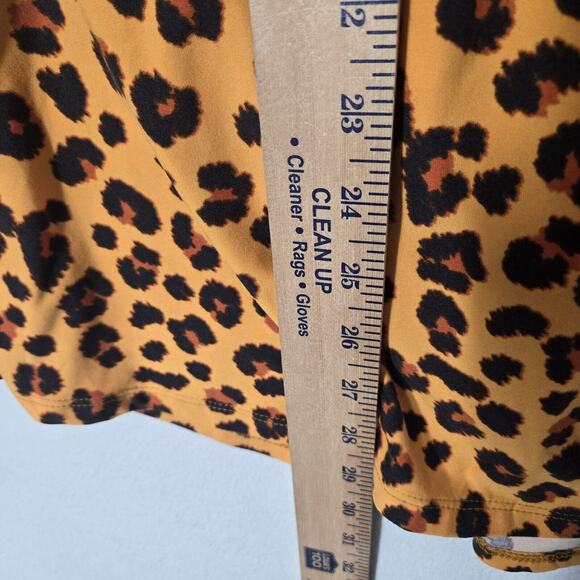 Lularoe Clara Smock Blouse Sz 3XL Orange Black Animal Print Keyhole Back Stretch - Picture 8 of 11